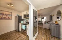 Luxury 1/1 Condo Fully Upgraded Rite Near Beach Access