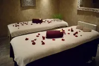 La Loggia Appart'Hôtel & Spa - ที่มีสปา