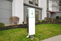 辛辛那提河濱智選假日套房飯店 - 停車場