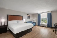 Garner Hotel WYTHEVILLE EAST by IHG