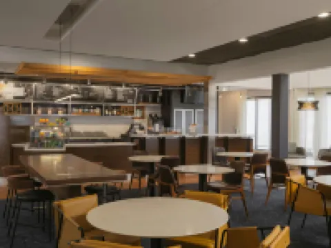 Courtyard Louisville East Hotels in Hurstbourne