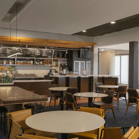 Courtyard Louisville East