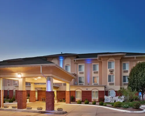 Holiday Inn Express BOONVILLE by IHG Hotels in Cooper County