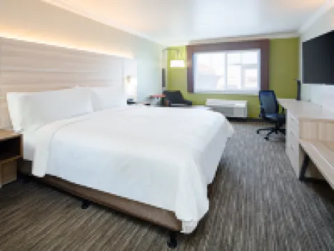 Holiday Inn Express & Suites WATSONVILLE by IHG Hotels in Santa Cruz County