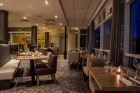 Holiday Inn ELLESMERE PORT - CHESHIRE OAKS by IHG - sarapan