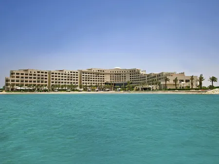Sofitel Bahrain Zallaq Thalassa Sea & Spa Отели в г. Риффа