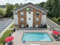 Holiday Inn Express & Suites BUFORD NE - LAKE LANIER by IHG - مسبح