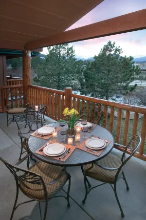 WorldMark Estes Park Отели рядом с достопримечательностью «оз. Спраг»