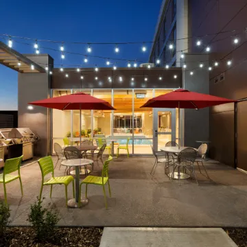 Home2 Suites by Hilton West Edmonton