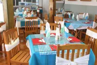 Oceans Hotel & Self Catering - พร้อมอาหารเช้า