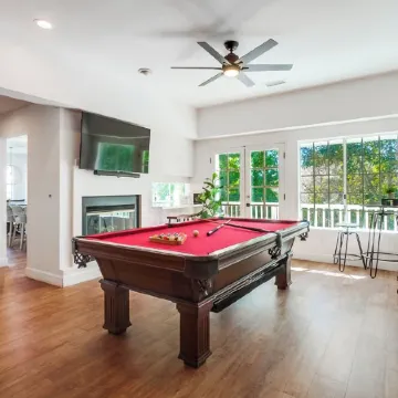 Custom 3,600sf Fallbrook Retreat: Wedding Guests•Family•Couples-Wine•Golf•Coast