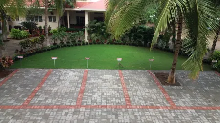 Sathya Garden Resort - Mettupalayam Отели рядом с достопримечательностью «Блэк Тандер»