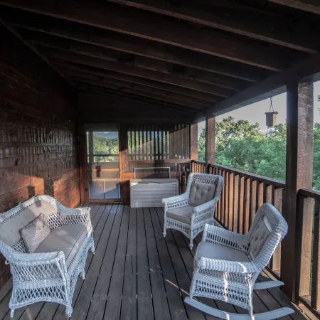 Poppy’s Place Cabin