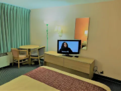 Red Carpet Inn  & Suites  Lima Hoteles en Lima