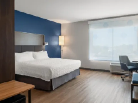 Tru by Hilton Kearney Hotels in Collins