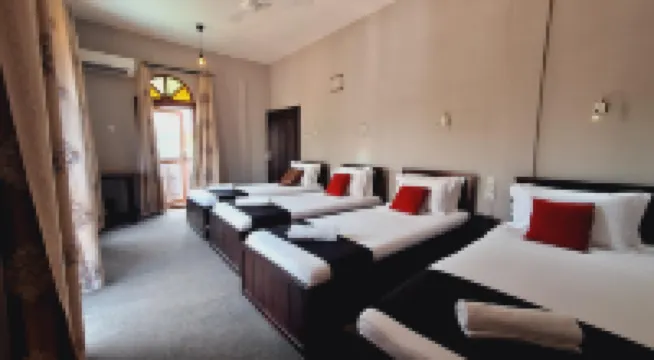 Rumaisa Hotel