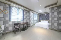 Sugar Motel Hotels in Gunsan-si