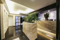 California Hotel - 3-Star