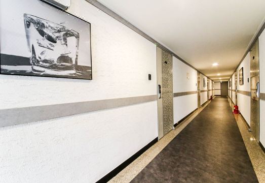 숙소 내부 전경 이미지