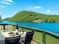 Neset Hotels in Lyngdal