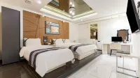 Hotel Cube