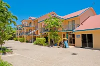 at Beach Court Holiday Villas Hôtels à : Cannonvale