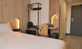 B&B HOTEL Carcassonne Rocadest La Cité