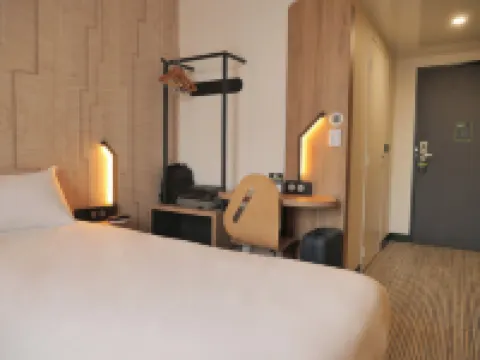 B&B HOTEL Carcassonne Rocadest La Cité