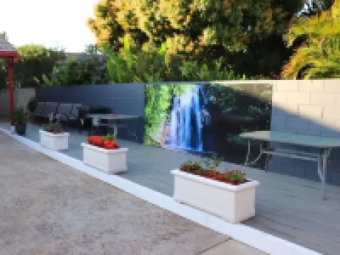 Spanish Lace Motor Inn Hotels in Rosslea