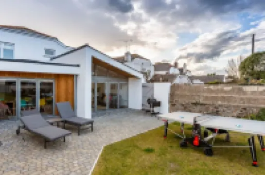 Number 1 Bossiney House