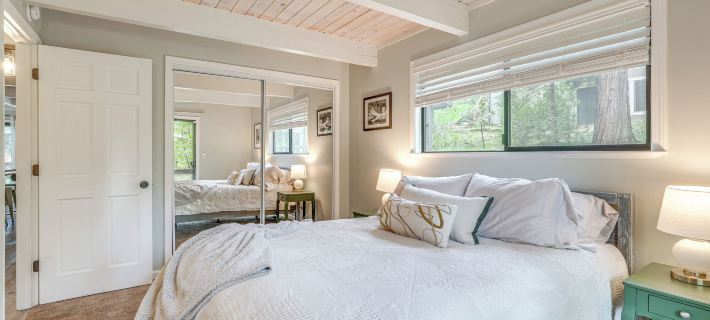 Family Cabin in Blue Lake Springs, Near Town! Hotels in Arnold