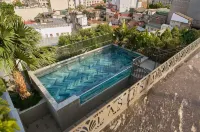 La Siesta Premium Lakeside - Infinity Pools