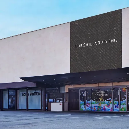 Shilla Stay Jeonju Hanok Village Отели рядом с достопримечательностью «Jeondong Catholic Church»