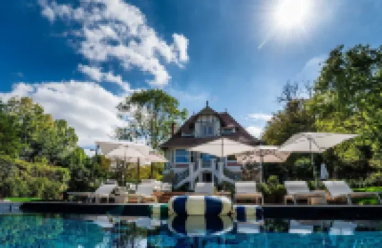 Villa des Reves Luxury in Villers Pool Jacuzzi Padel Court Close to Deauville