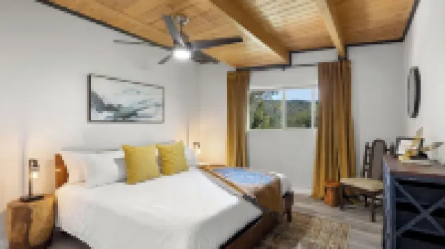 Hot Tub Fire Pit Deck Views Near the Lake the Matterhorn Manor by AvantStay