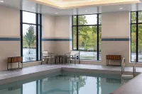 Hyatt Place Toronto Airport - Pools