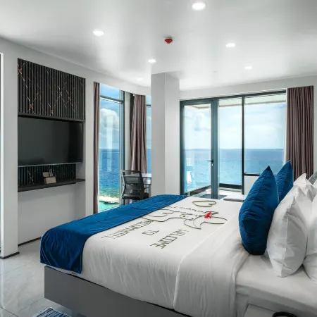 iCom Blue Sea View