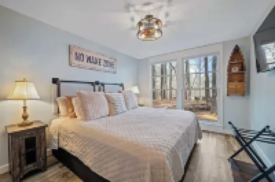 Fisherman’s Dock, Kayaks, Canoe & Paddle Board!