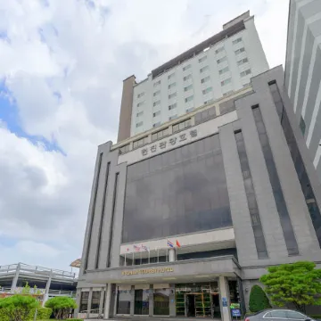 Hyunjin Tourist Hotel