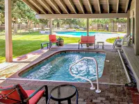Walk to Lifts & Town - Hot Tub & Pool
