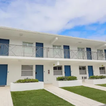 Siesta Key Beach Resort and Suites