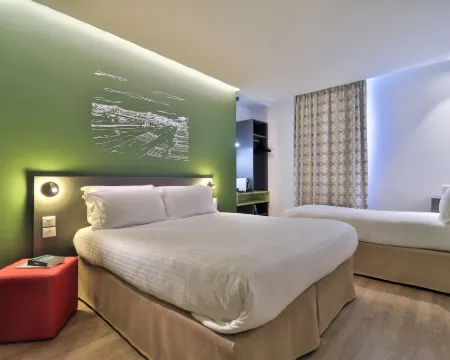 Hôtel Cyano Fréjus Saint RAPHAËL Hoteles en Var