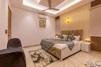 Elivaas Vedaaz 4 BHK Farmhouse With pool