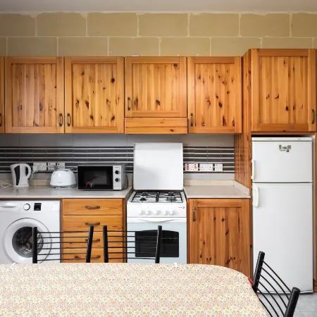Traditional 2BR - Terrace Country Views