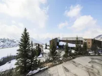 Apartment in Alpe d'Huez Near Ski Slopes