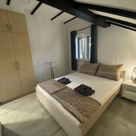 Apartments Danira