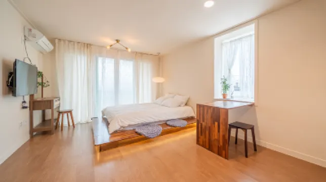 Jeju Sagye 111 โรงแรมใกล้อนุสาวรีย์ฮาเมล