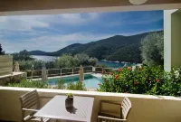 Rouda Village - piscina