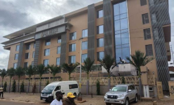 La Belle- The Business Hotel