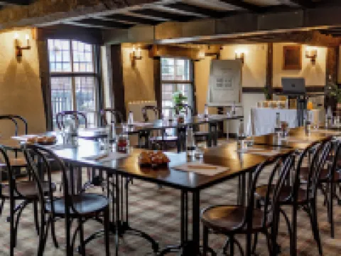 The Thatch Inn Hotels in Gloucester